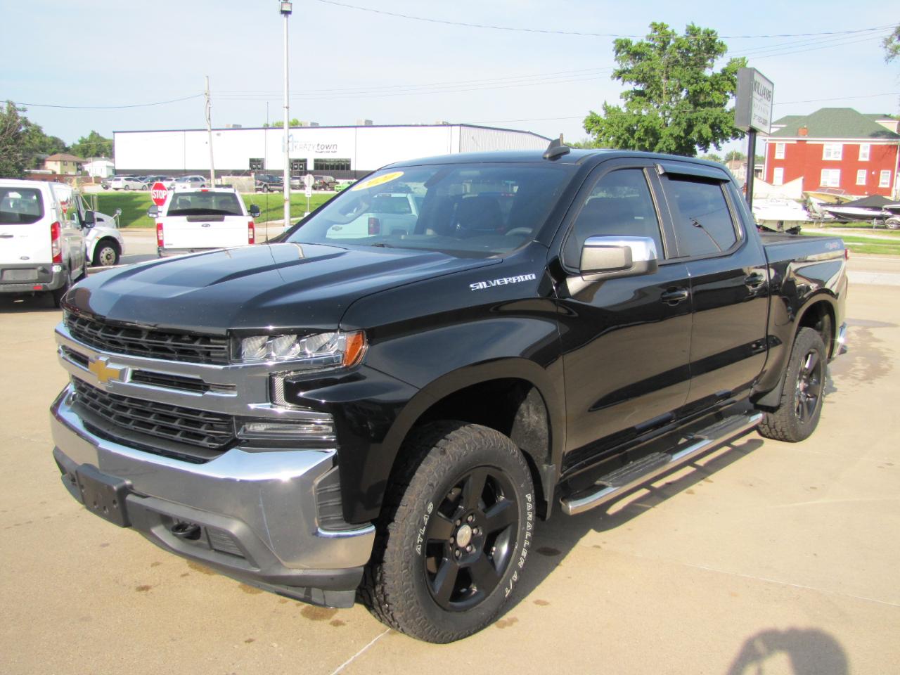 Chevrolet Silverado 1500 LT Crew Cab 4WD 2020