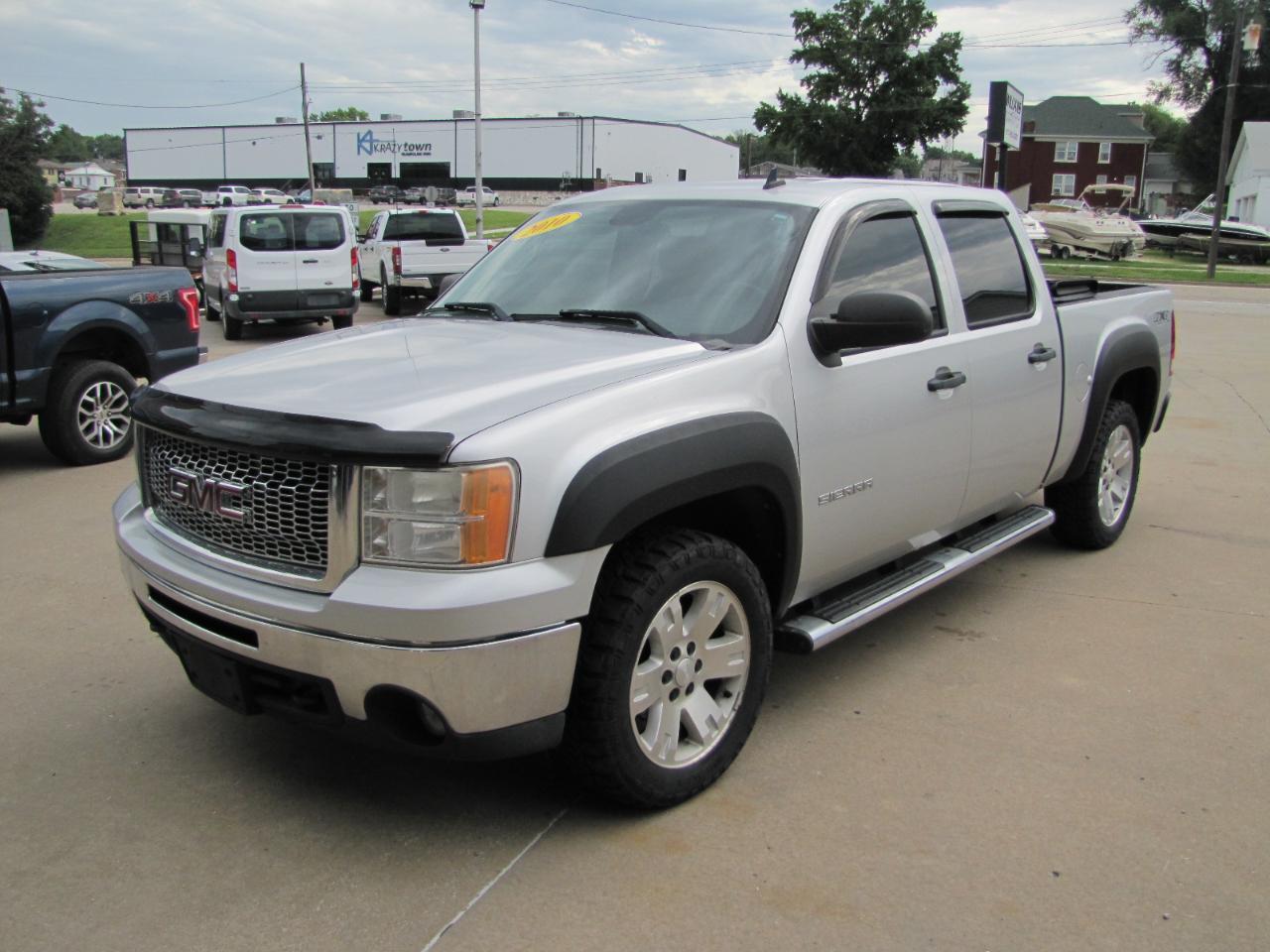 GMC Sierra 1500 SLE Crew Cab 4WD 2010