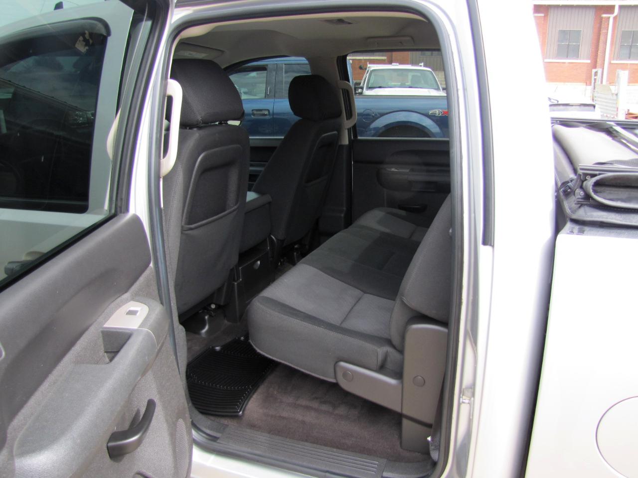 GMC Sierra 1500 SLE Crew Cab 4WD 2010