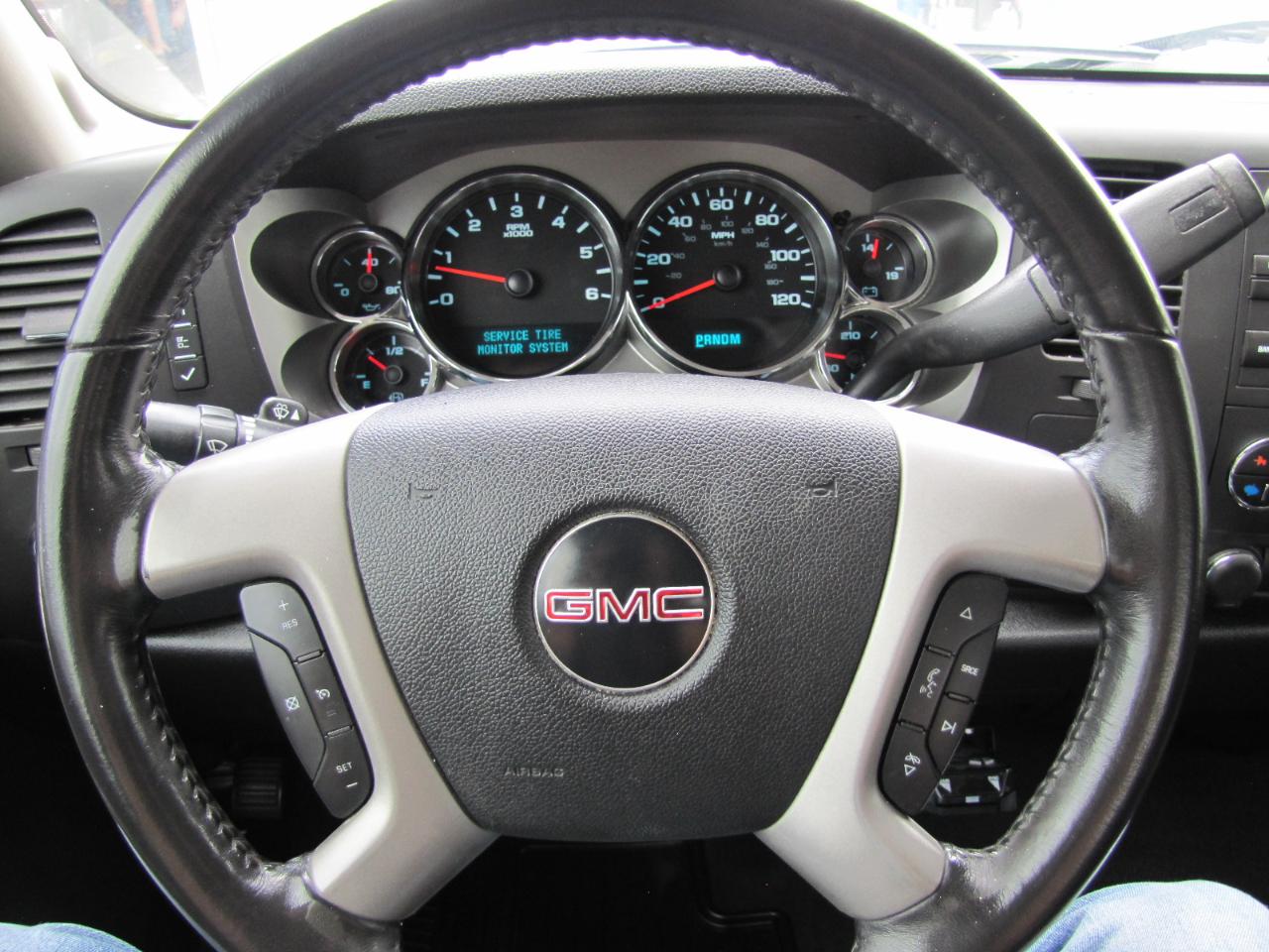 GMC Sierra 1500 SLE Crew Cab 4WD 2010