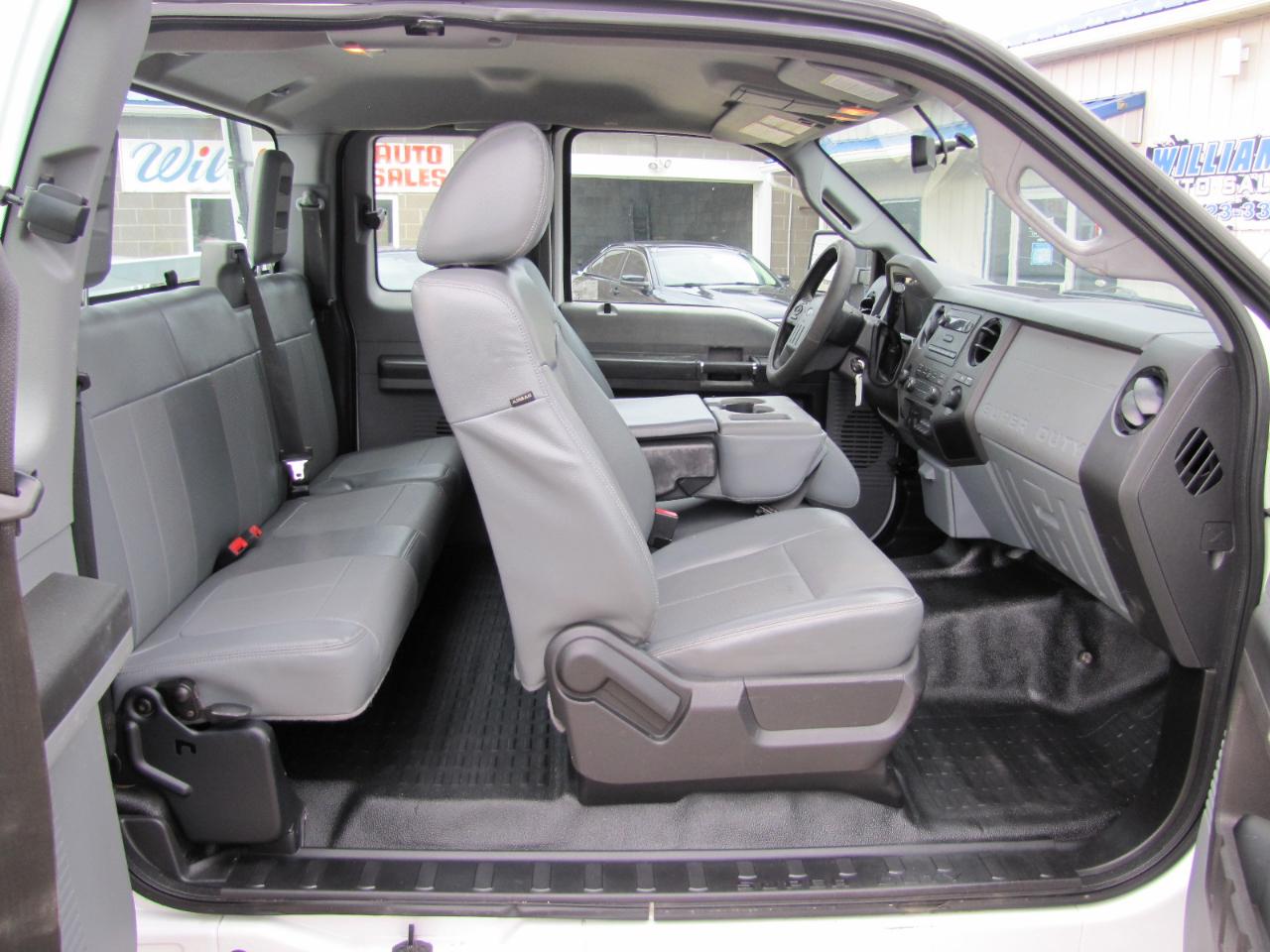 Ford F-250 SD XL SuperCab 4WD 2015