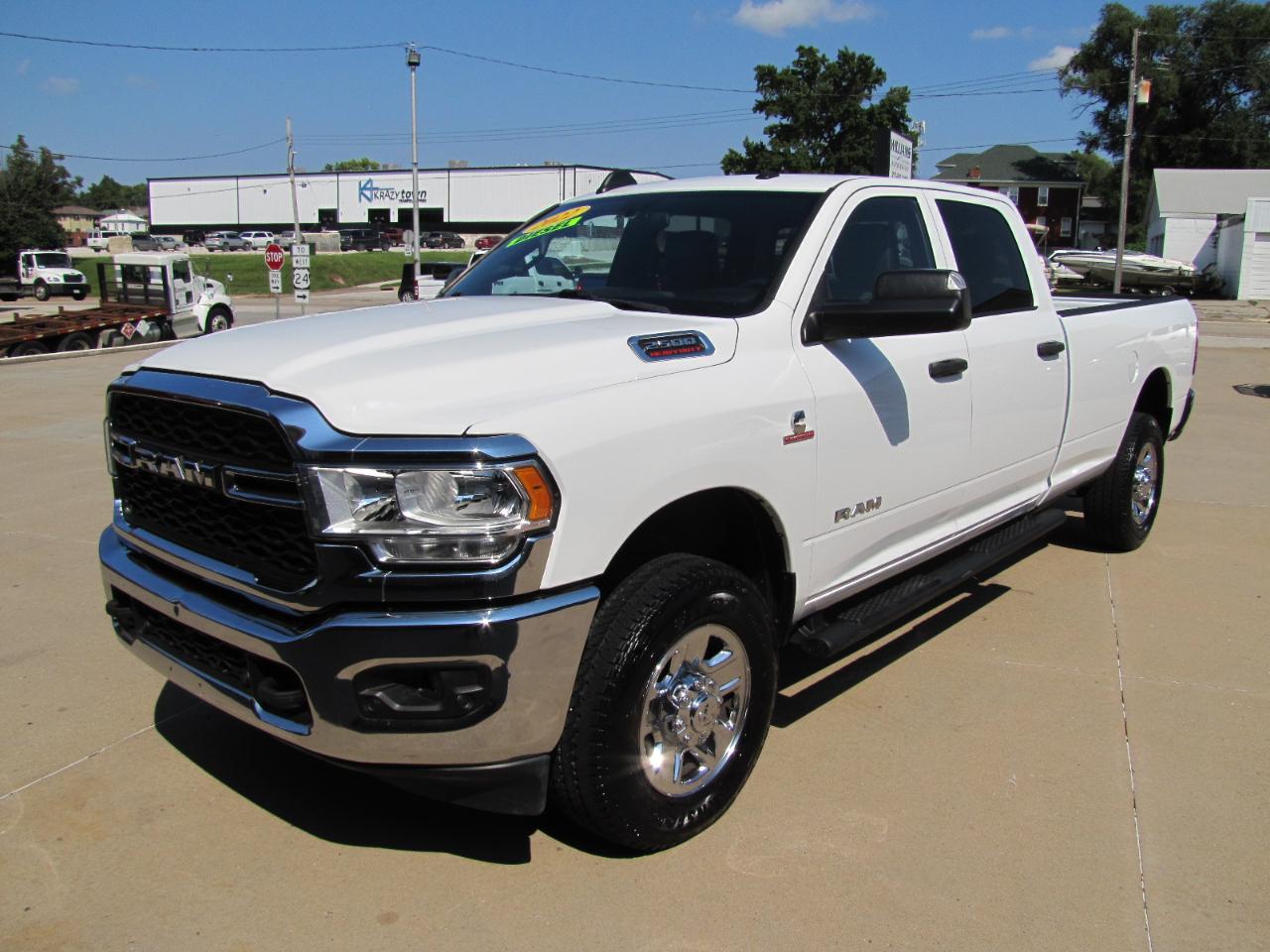 RAM 2500 Tradesman Crew Cab LWB 4WD 2022