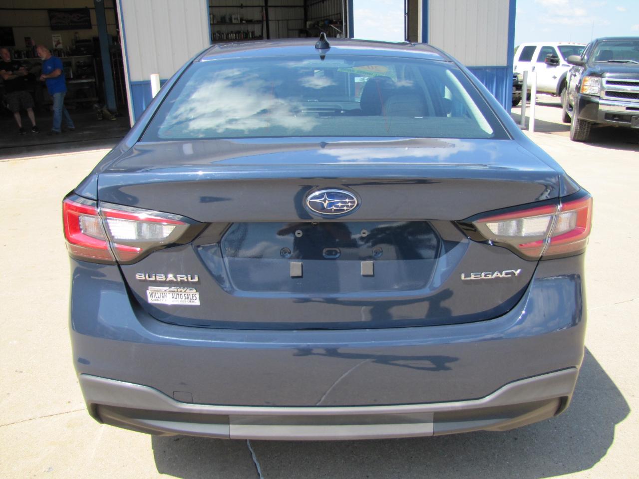 Subaru Legacy Premium 2023