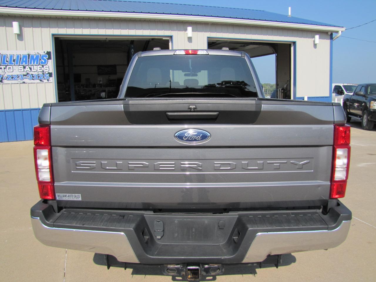 Ford F-250 SD XLT Crew Cab 4WD 2022