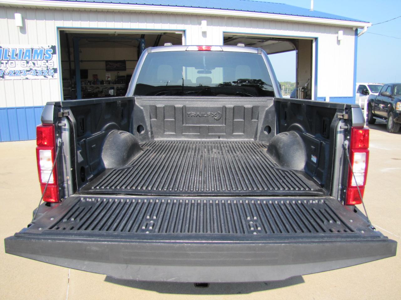 Ford F-250 SD XLT Crew Cab 4WD 2022