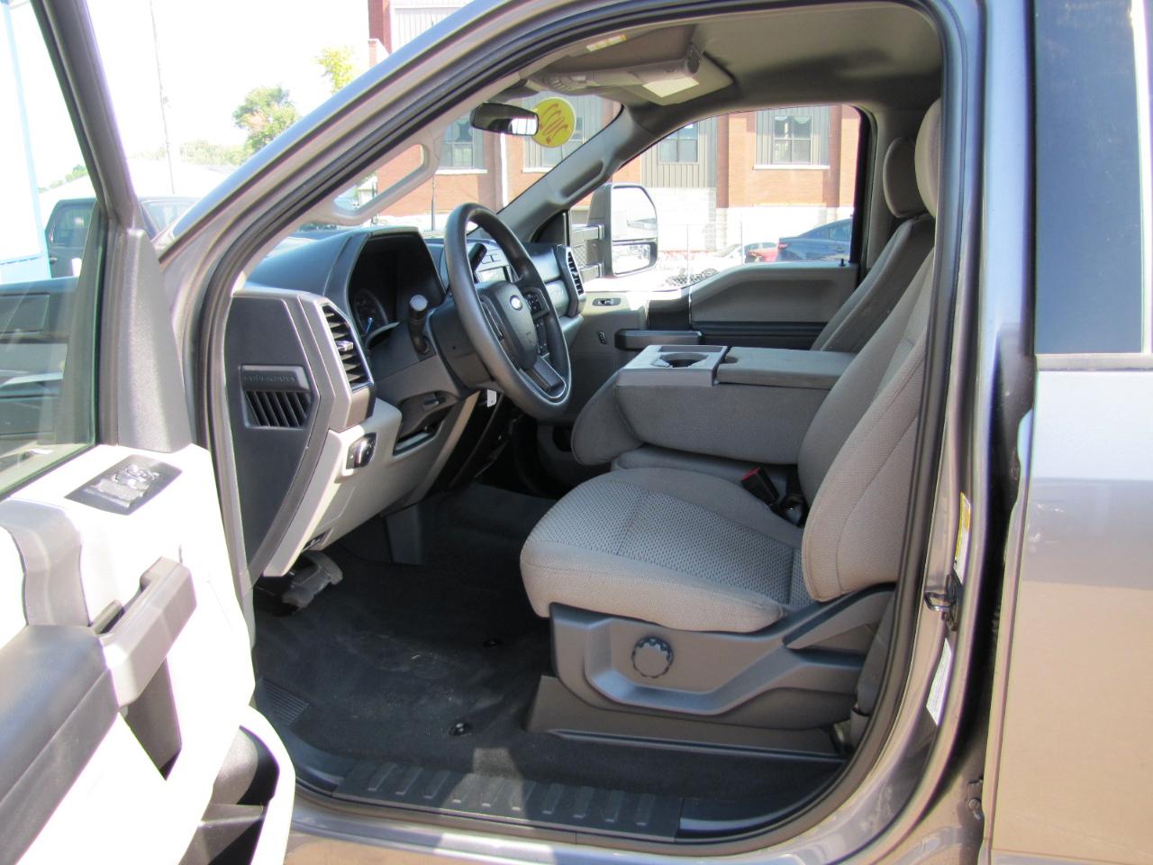 Ford F-250 SD XLT Crew Cab 4WD 2022