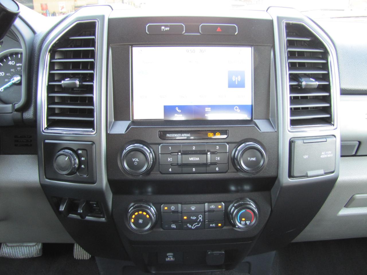 Ford F-250 SD XLT Crew Cab 4WD 2022