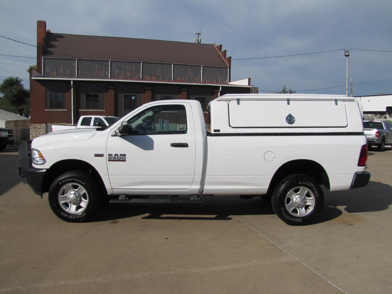 RAM 2500 Tradesman Regular Cab 4WD 2017