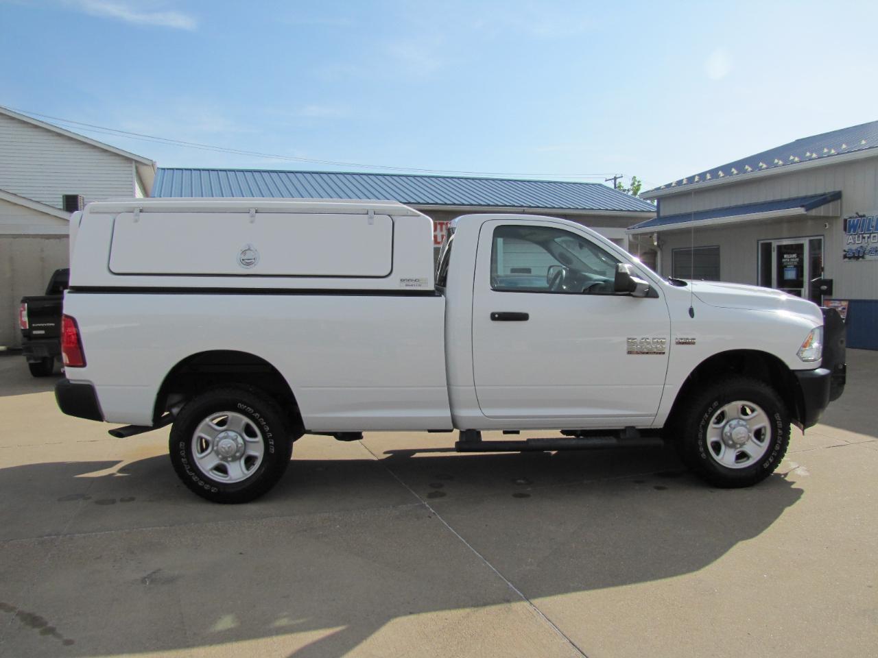 RAM 2500 Tradesman Regular Cab 4WD 2017