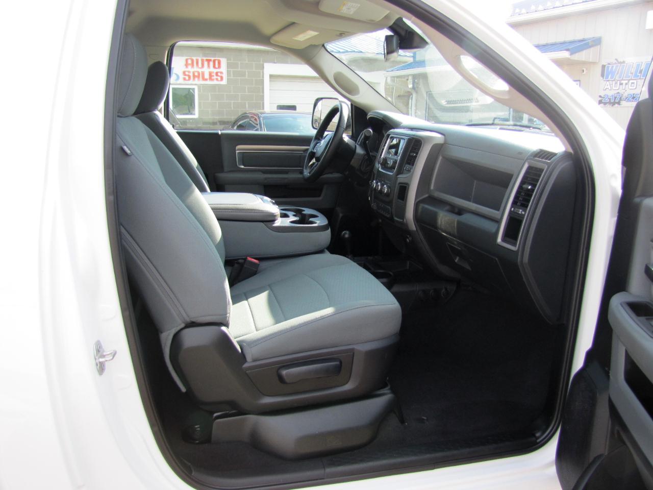 RAM 2500 Tradesman Regular Cab 4WD 2017