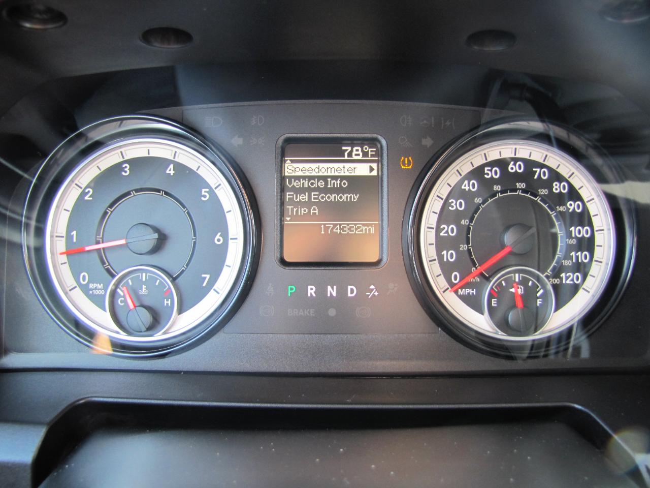 RAM 2500 Tradesman Regular Cab 4WD 2017