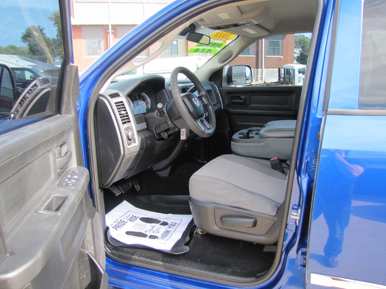RAM 2500 Tradesman Crew Cab SWB 4WD 2018