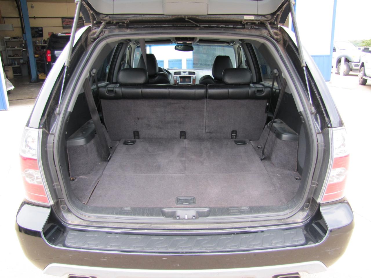Acura MDX Touring with Navigation System and Rear DVD System 2005