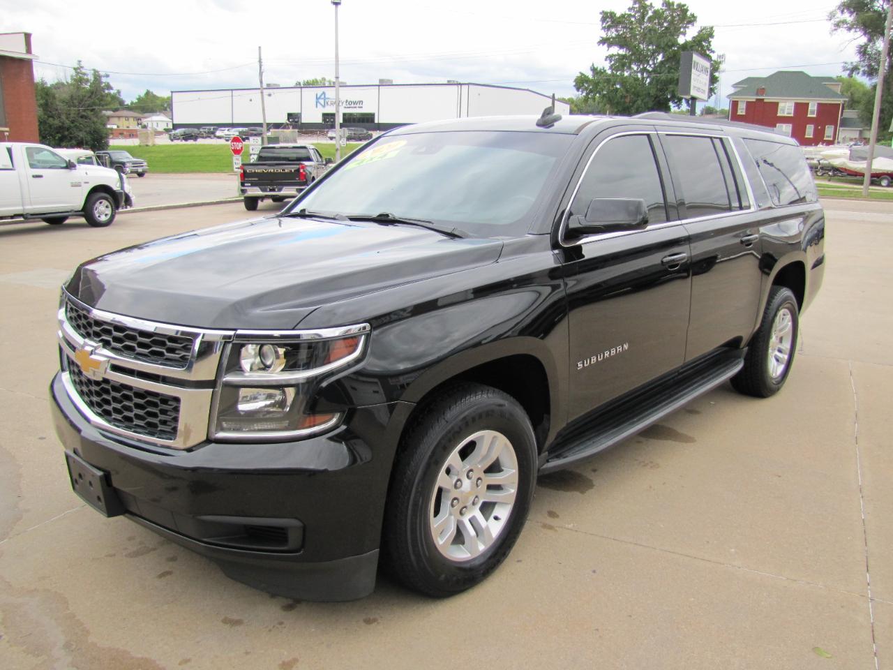 Chevrolet Suburban LT 4WD 2020