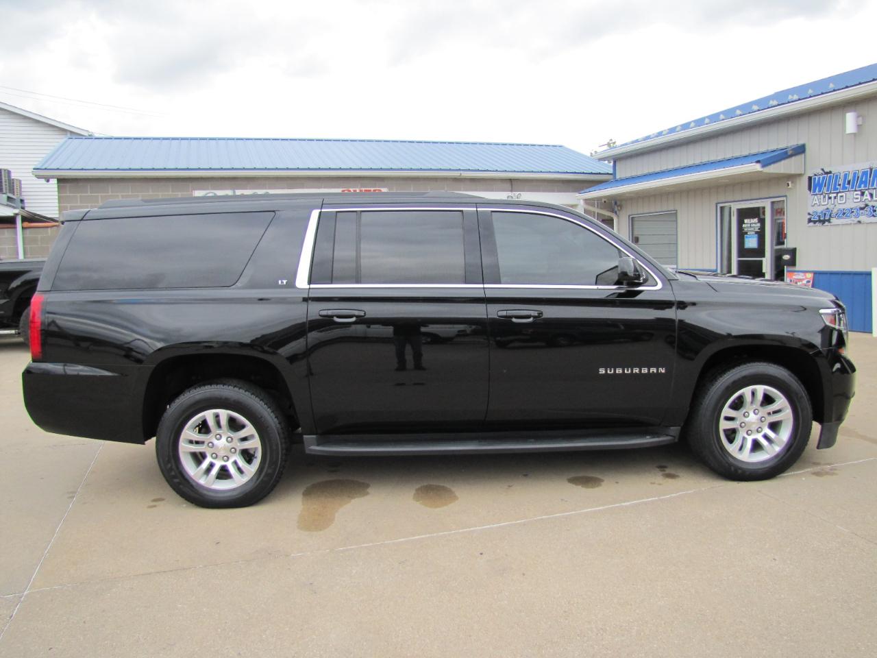 Chevrolet Suburban LT 4WD 2020