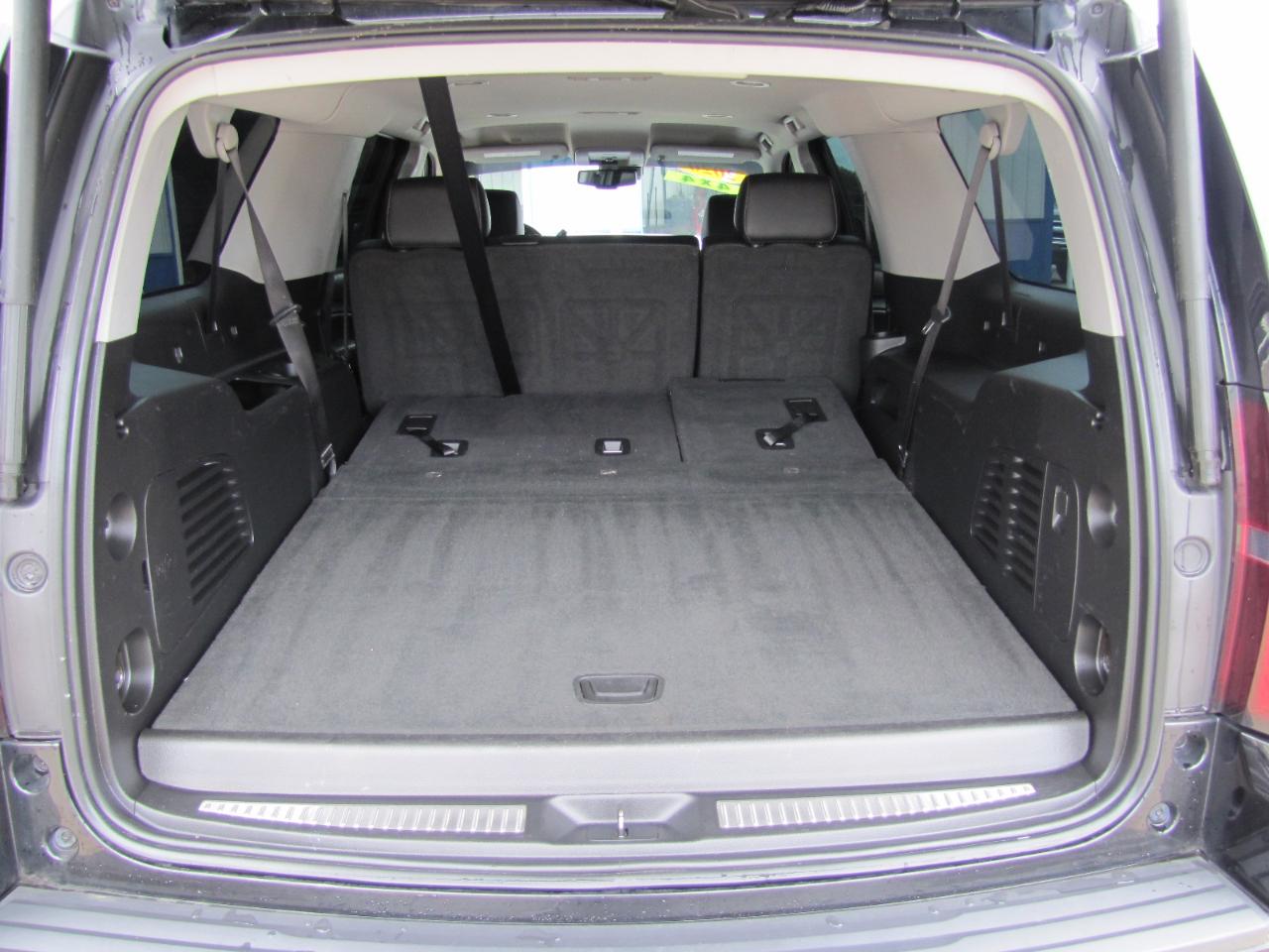 Chevrolet Suburban LT 4WD 2020