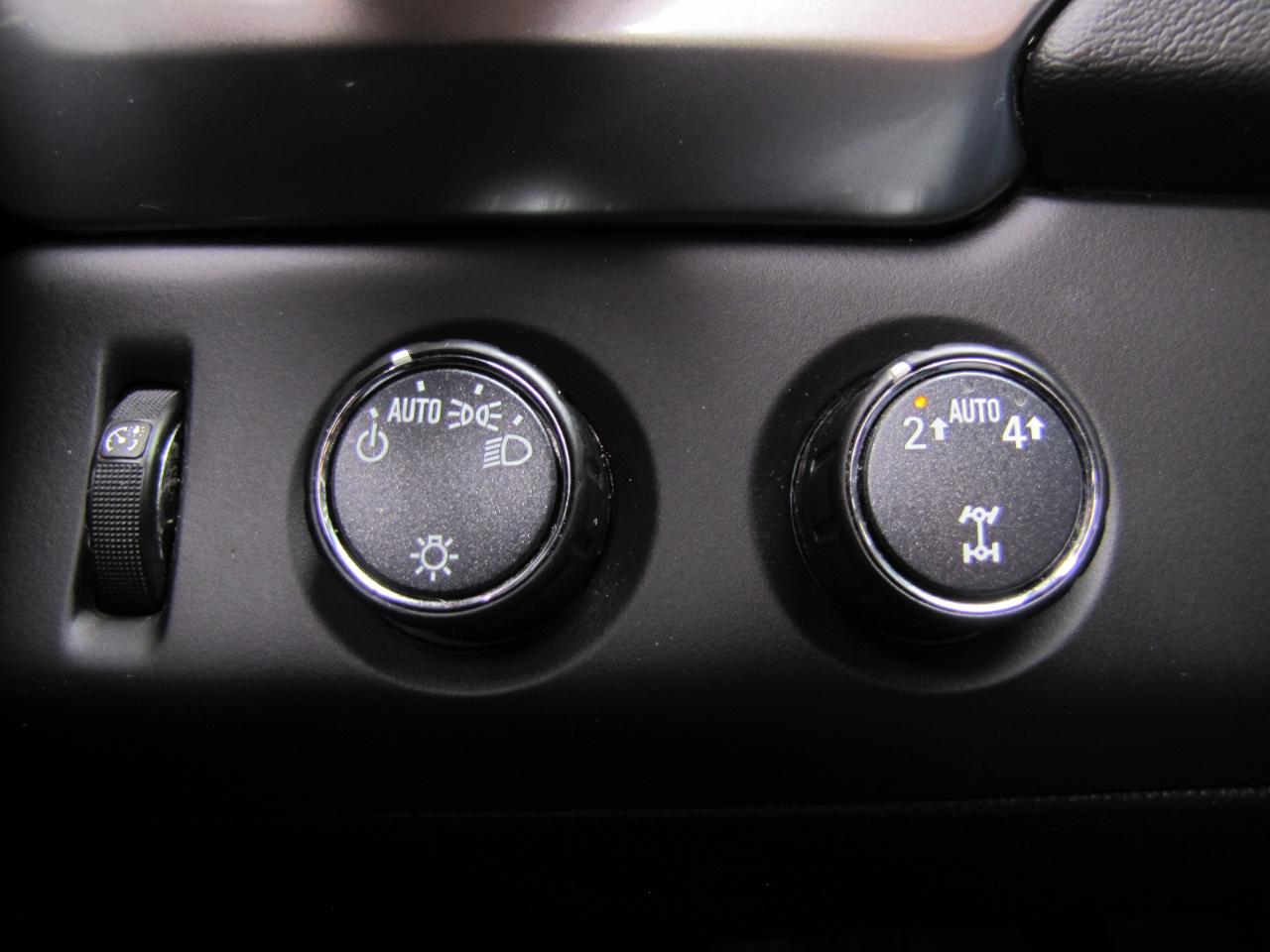 Chevrolet Suburban LT 4WD 2020