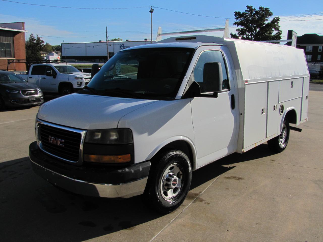 GMC Savana G3500 139 in. 2013