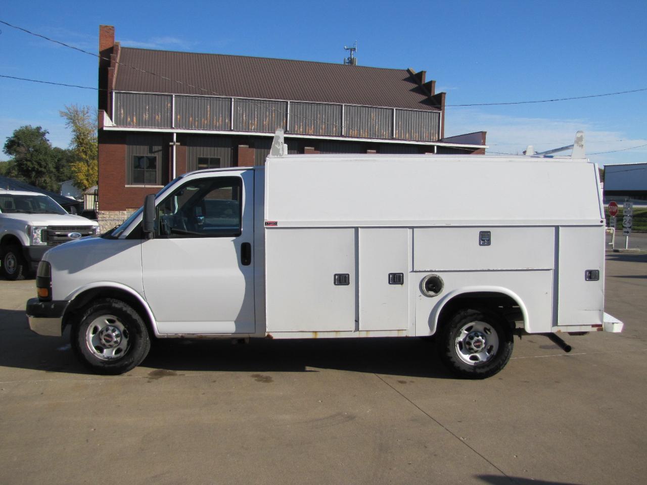 GMC Savana G3500 139 in. 2013