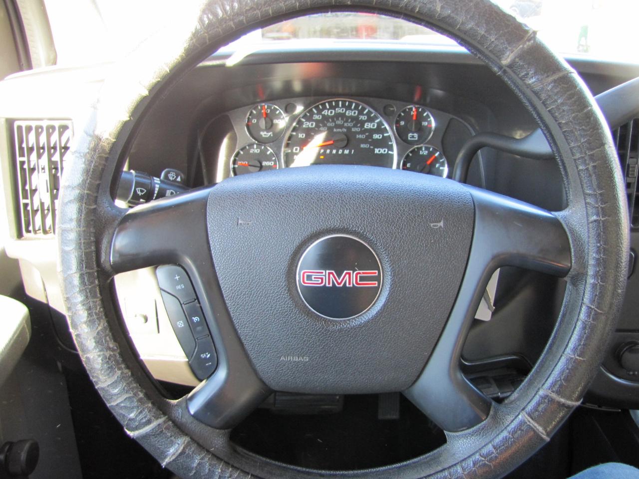 GMC Savana G3500 139 in. 2013