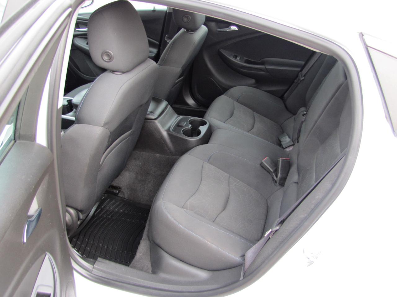 Chevrolet Volt LT w/ Standard Emission Package 2017