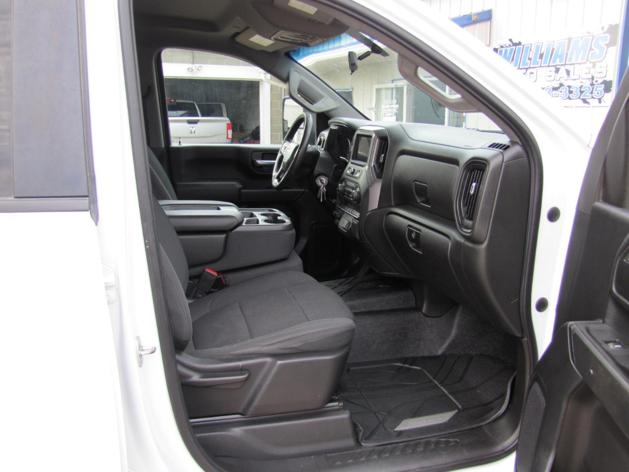 Chevrolet Silverado 2500HD Custom Crew Cab Short Box 4WD 2021
