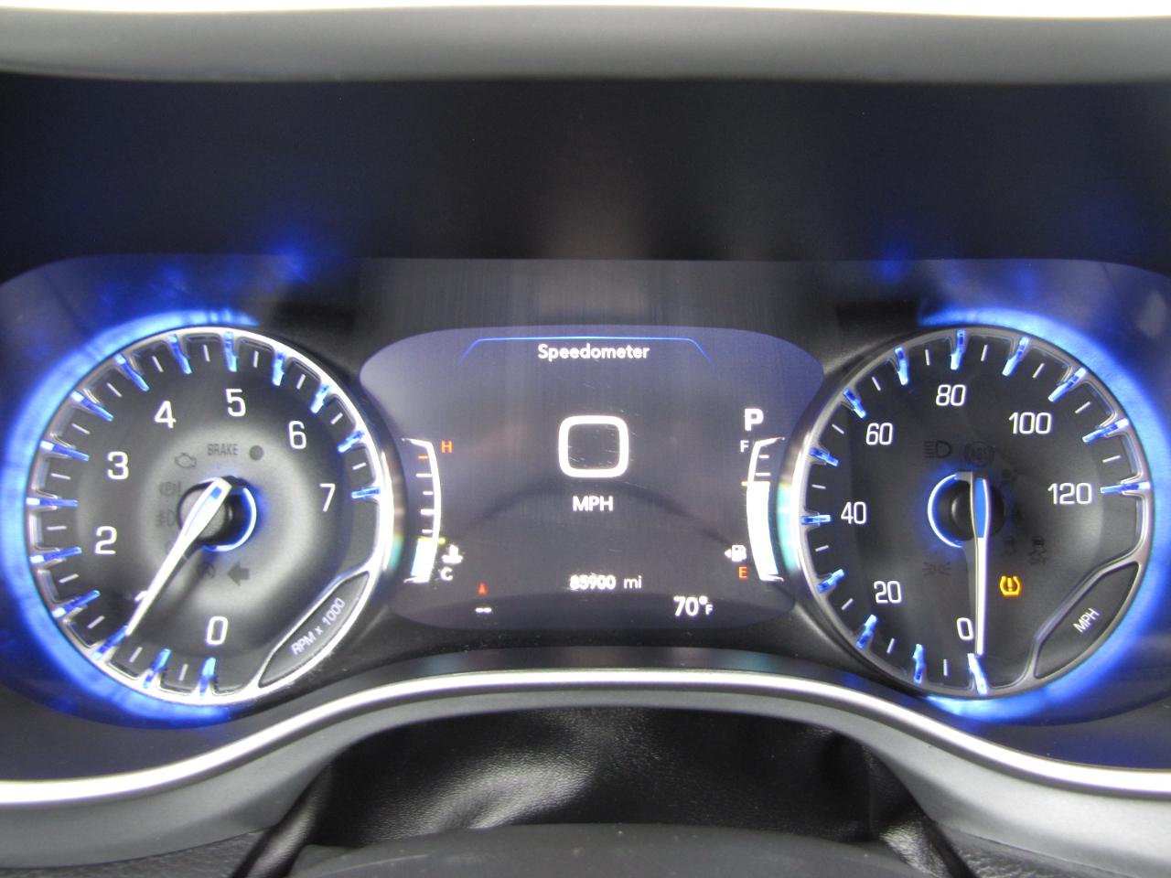 Chrysler Pacifica Touring 2022