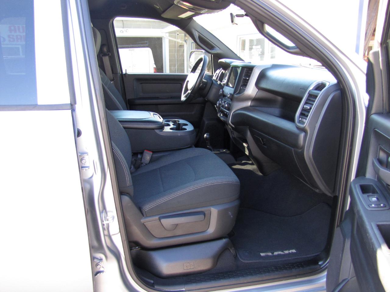 RAM 2500 Tradesman Crew Cab SWB 4WD 2021
