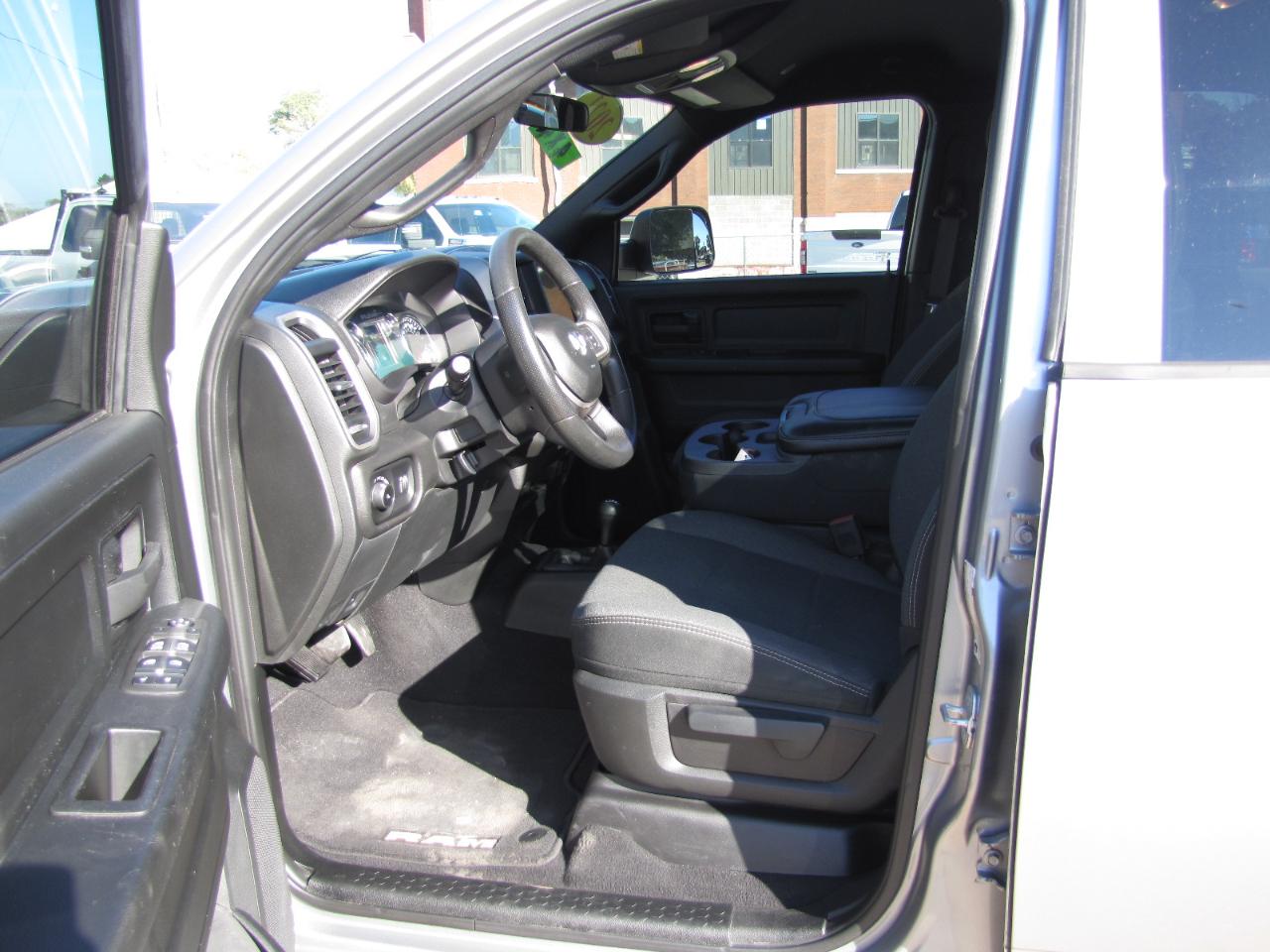 RAM 2500 Tradesman Crew Cab SWB 4WD 2021