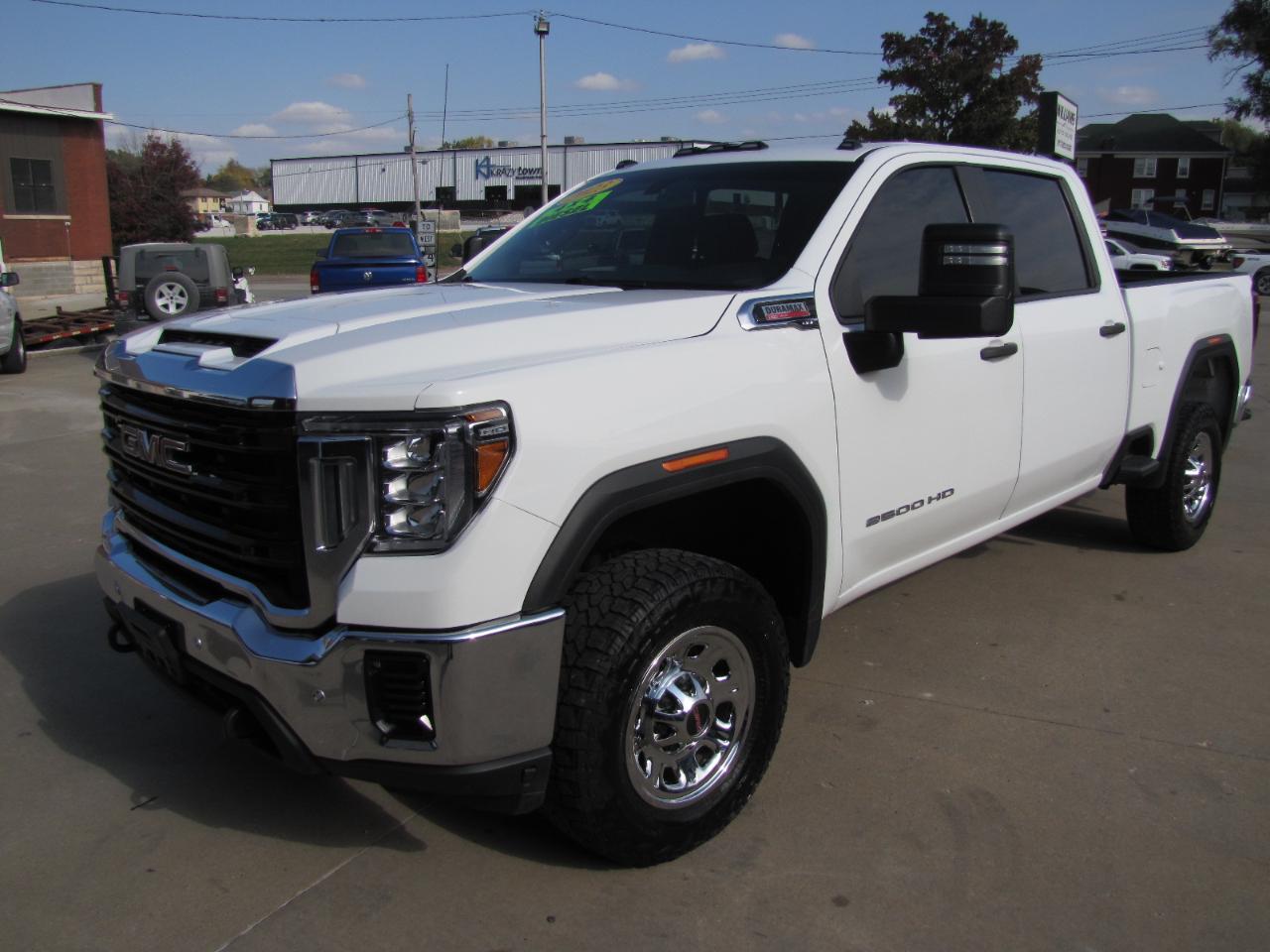 GMC Sierra 2500HD Pro Crew Cab 4WD SB 2023