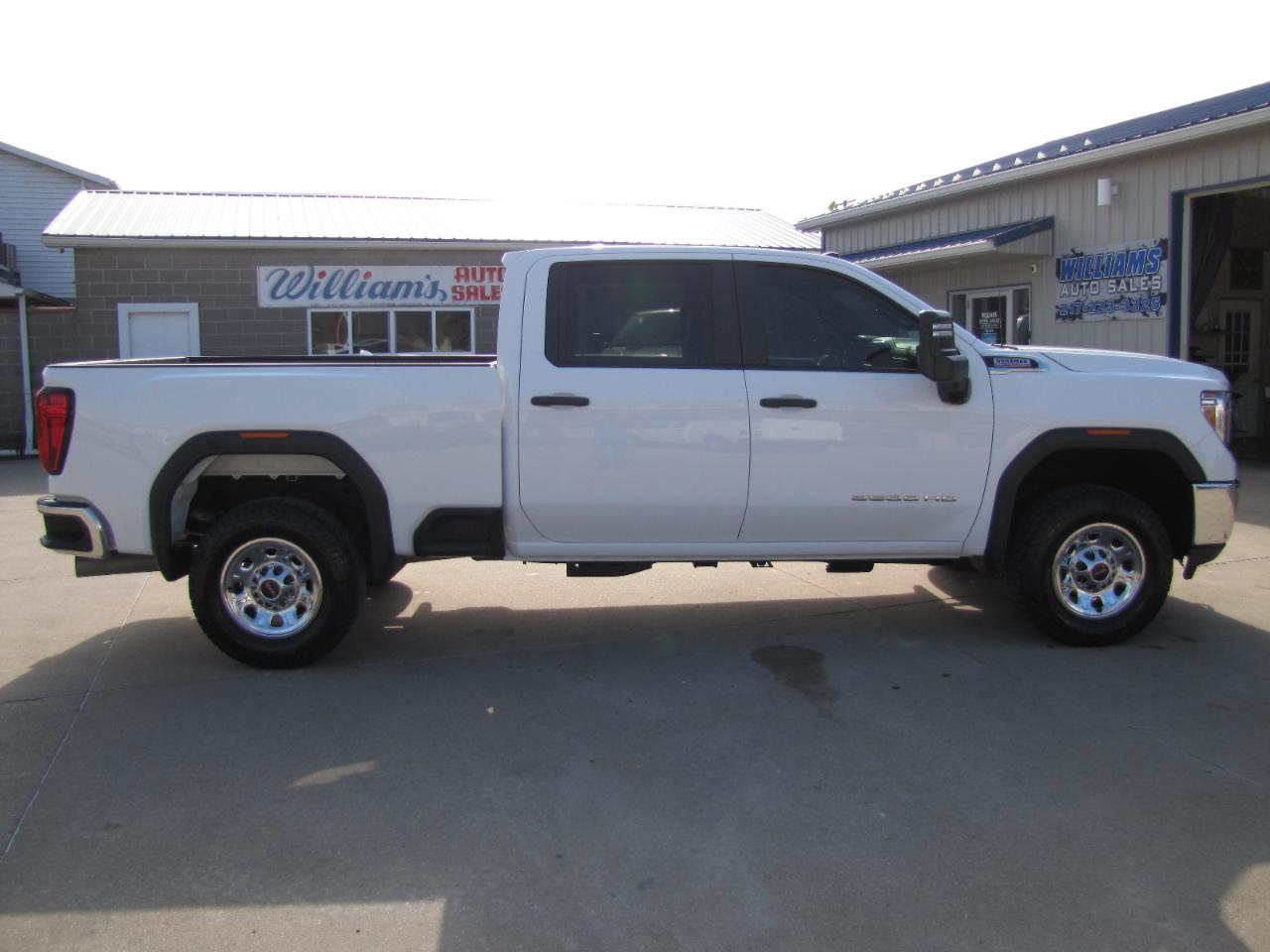 GMC Sierra 2500HD Pro Crew Cab 4WD SB 2023
