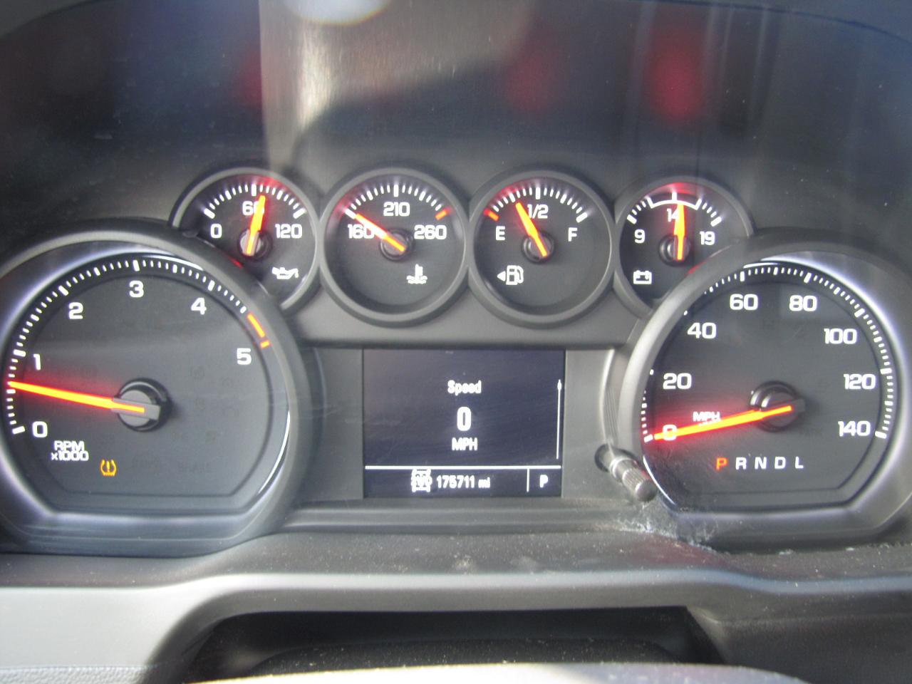 GMC Sierra 2500HD Pro Crew Cab 4WD SB 2023