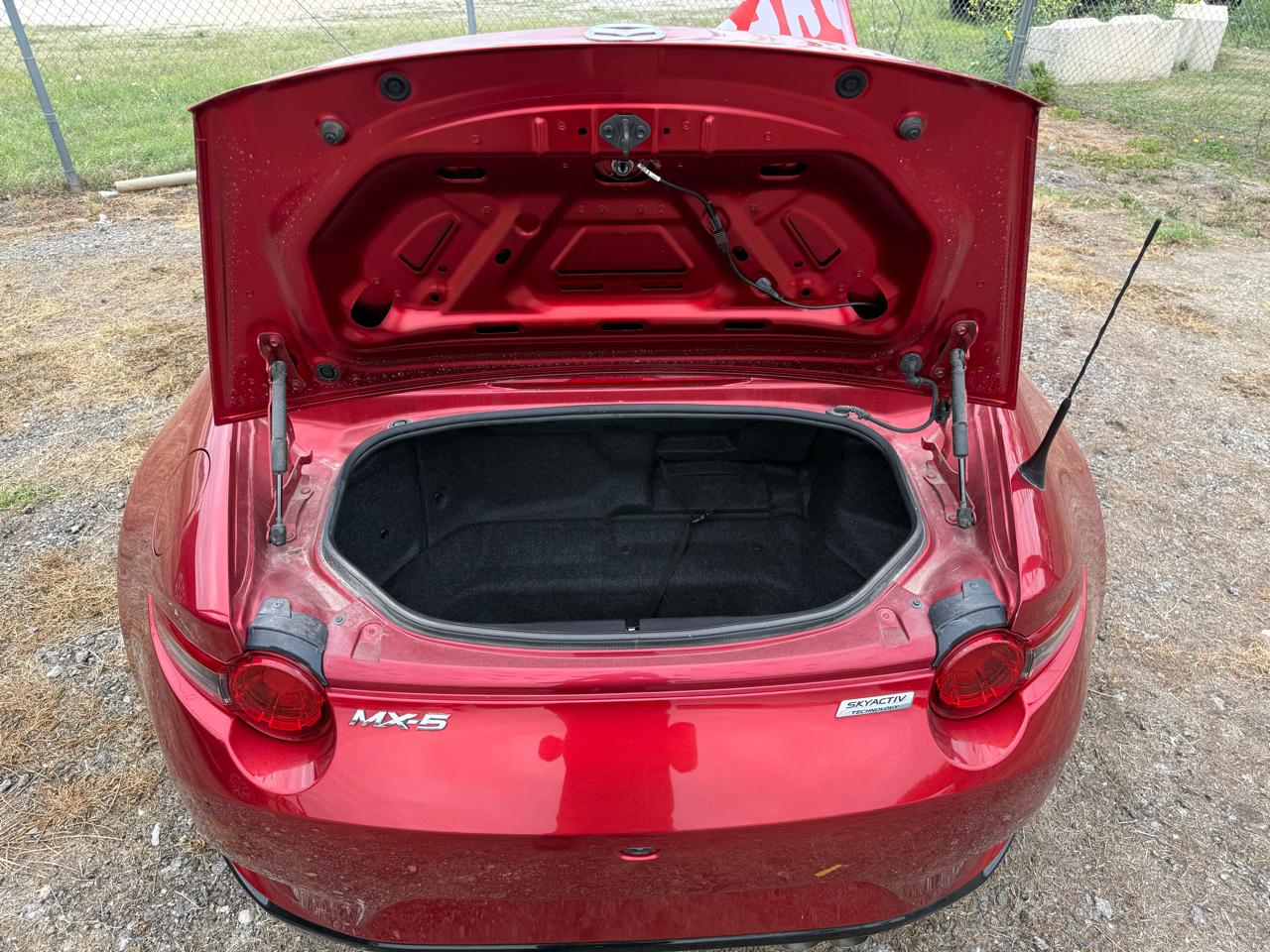 Mazda MX-5 Miata Club 6AT 2019