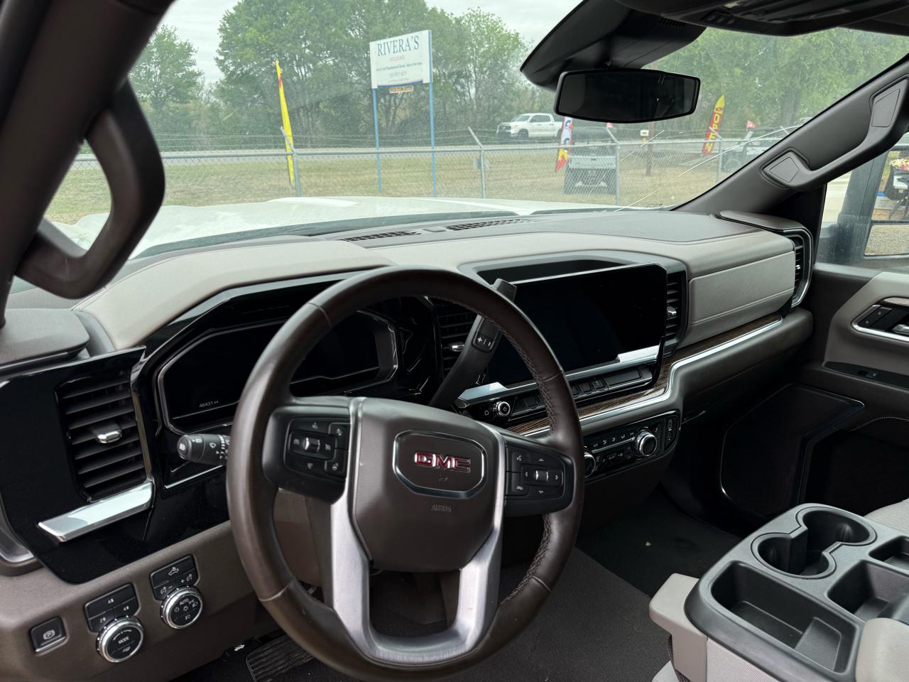 GMC Sierra 3500HD SLE Crew Cab 4WD 2024