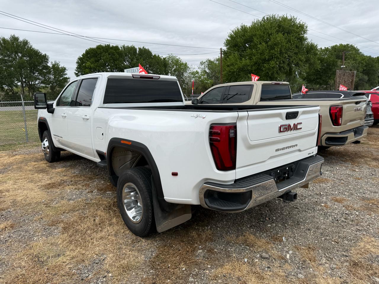 GMC Sierra 3500HD SLE Crew Cab 4WD 2024