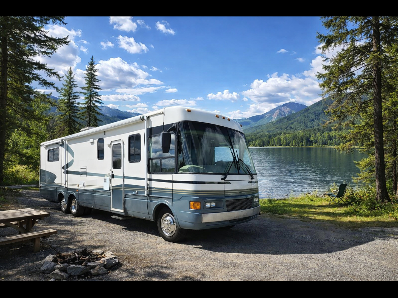 2000 Ford F-Series Super Duty Base's photo