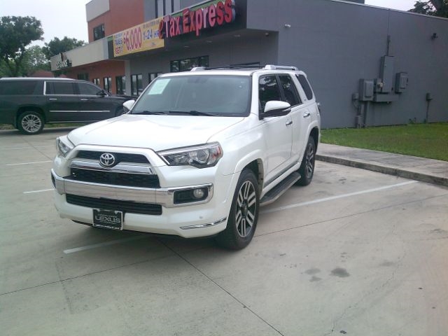 2018 Toyota 4Runner Limited 2WD V6