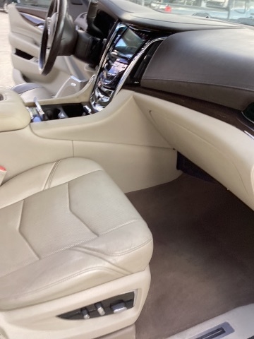 Cadillac Escalade  2016