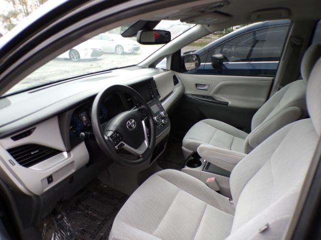 Toyota Sienna  2018