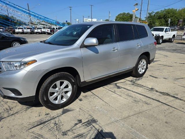 Toyota Highlander  2013