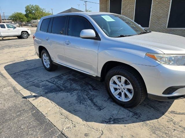 Toyota Highlander  2013