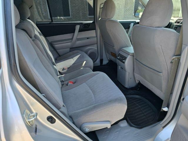 Toyota Highlander  2013