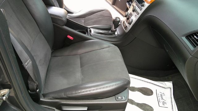 Chevrolet Malibu  2011 Chevrolet Malibu  2011
