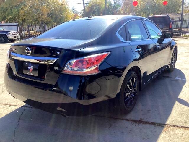 Nissan Altima  2015
