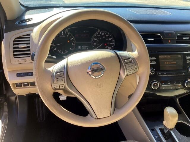 Nissan Altima  2015