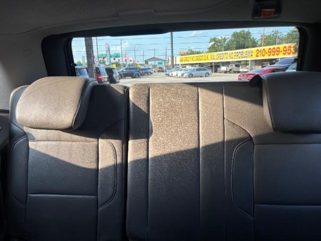 Chevrolet Tahoe  2015
