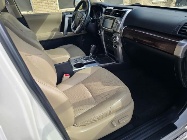 Toyota 4Runner  2015