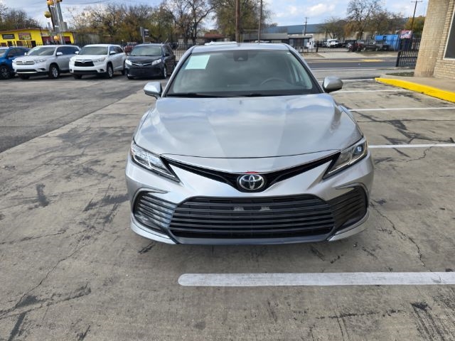 Toyota Camry  2021