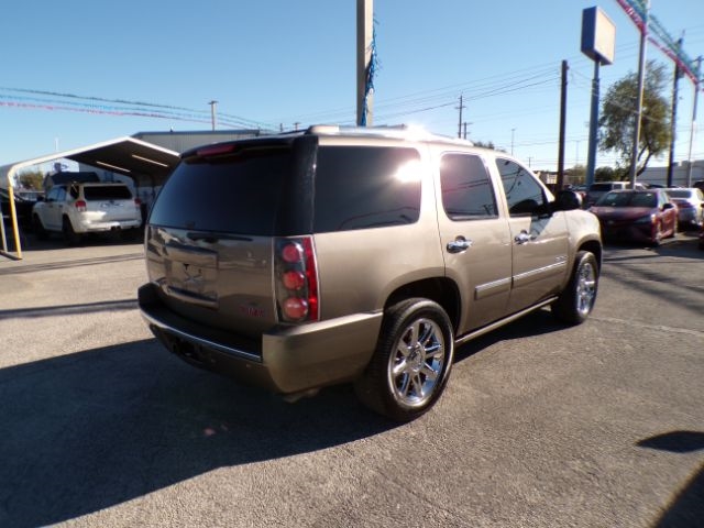 GMC Yukon Denali  2014
