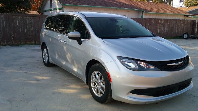 Chrysler Voyager  2023